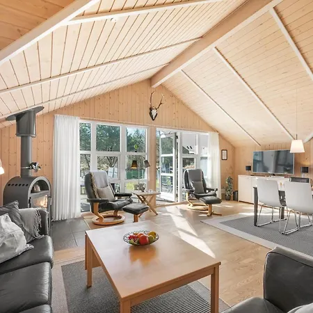 Lovely With Sauna, And Covered Terrace