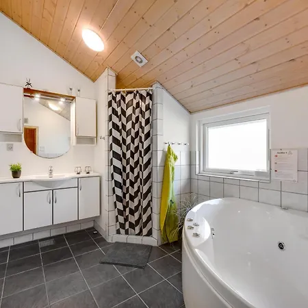 Semesterbostad Lovely With Sauna, And Covered Terrace Norby (Ringkobing-Skjern)