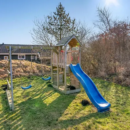 Lovely With Sauna, And Covered Terrace Semesterbostad