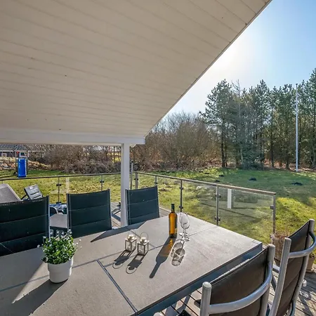 Lovely With Sauna, And Covered Terrace Semesterbostad